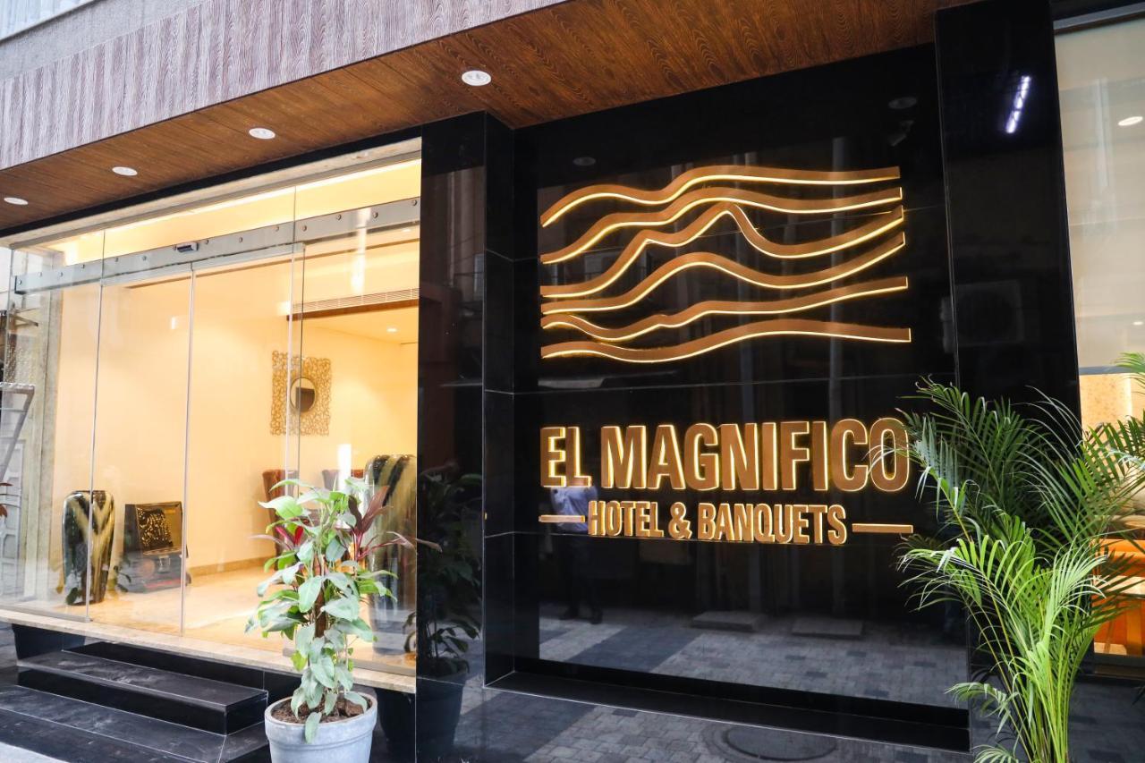 Hotel El Magnifico Surat Buitenkant foto